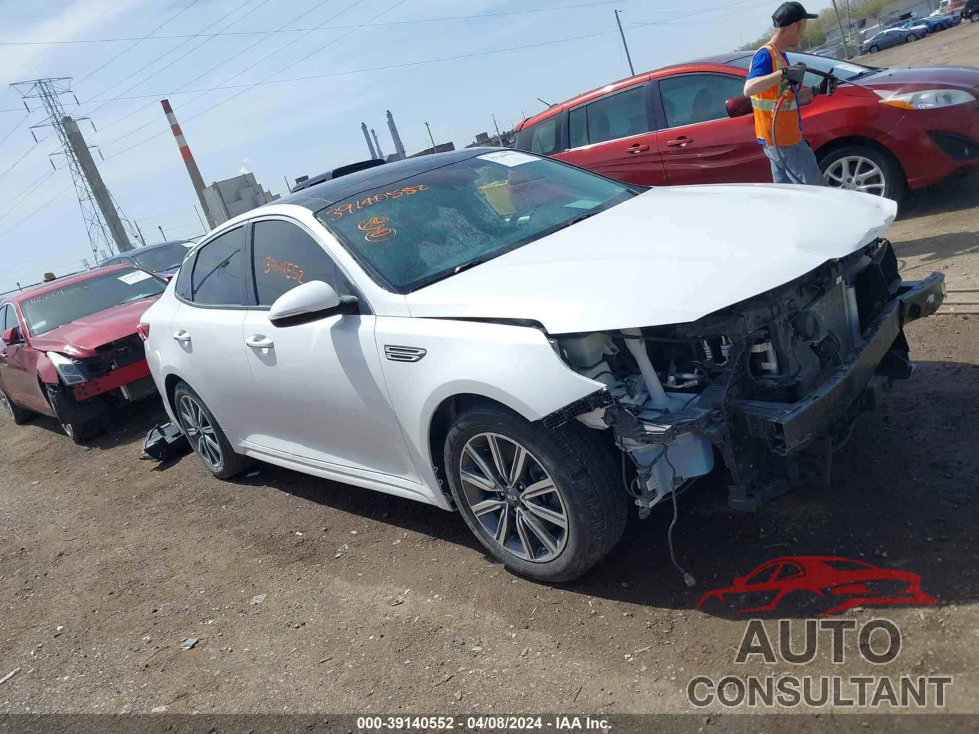 KIA OPTIMA 2019 - 5XXGU4L11KG343867