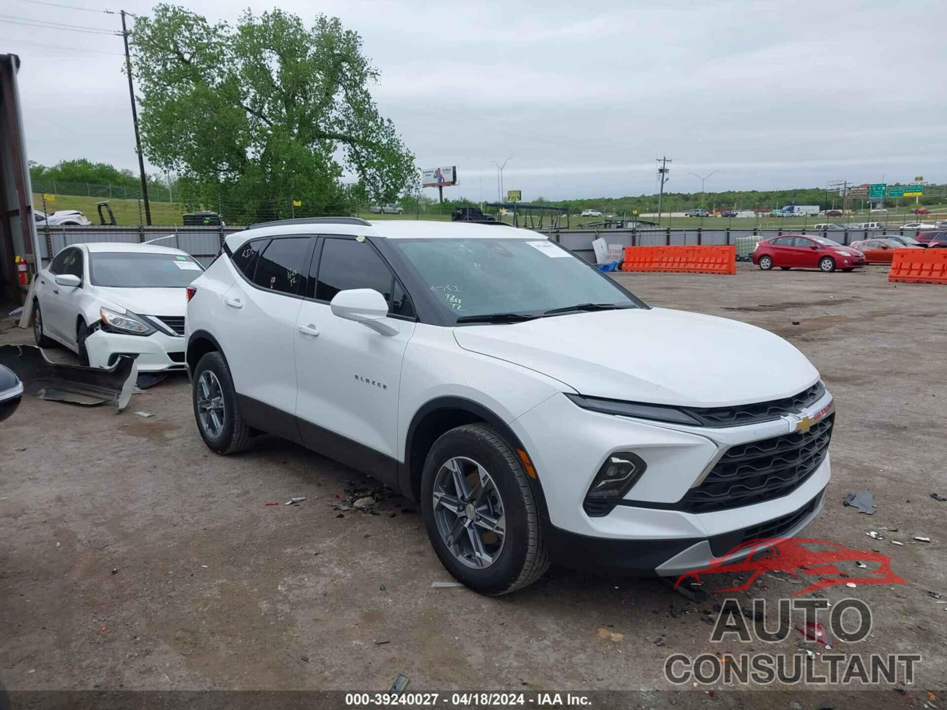 CHEVROLET BLAZER 2023 - 3GNKBCR40PS138500