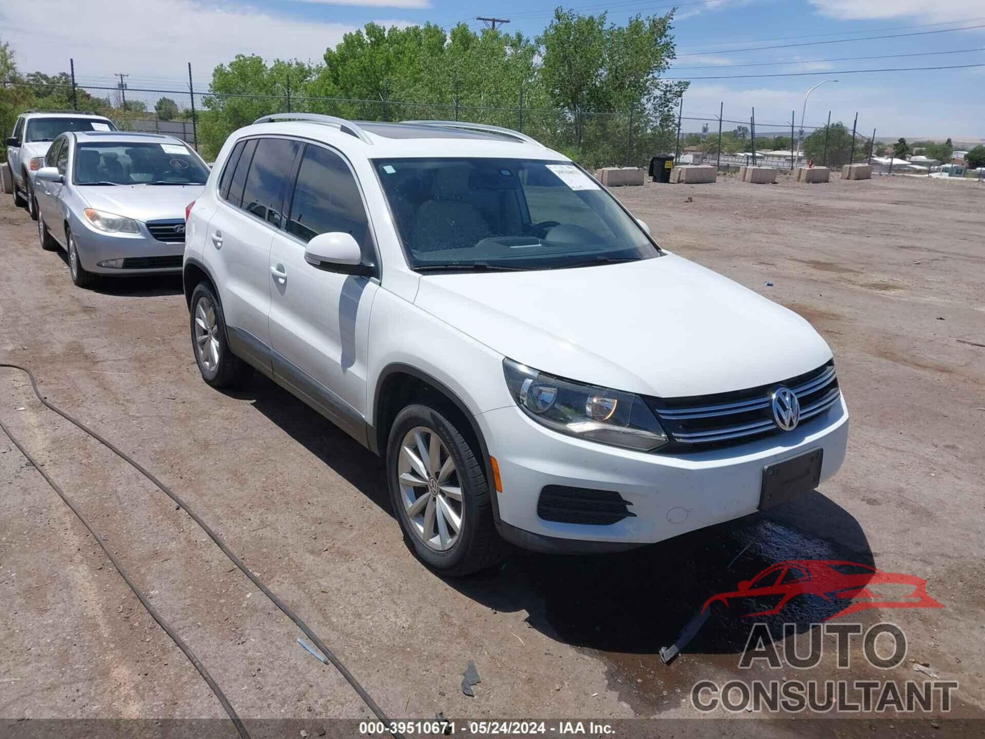 VOLKSWAGEN TIGUAN 2017 - WVGRV7AXXHW504749