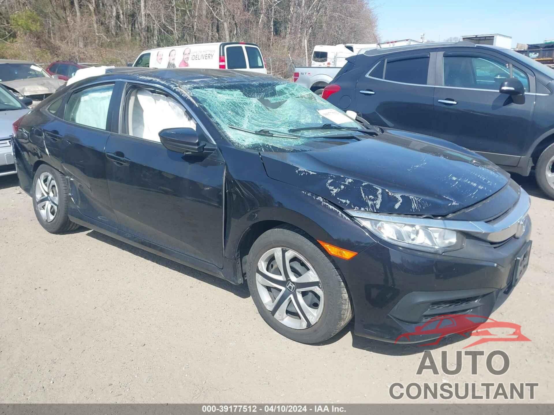 HONDA CIVIC 2018 - 2HGFC2F58JH553008