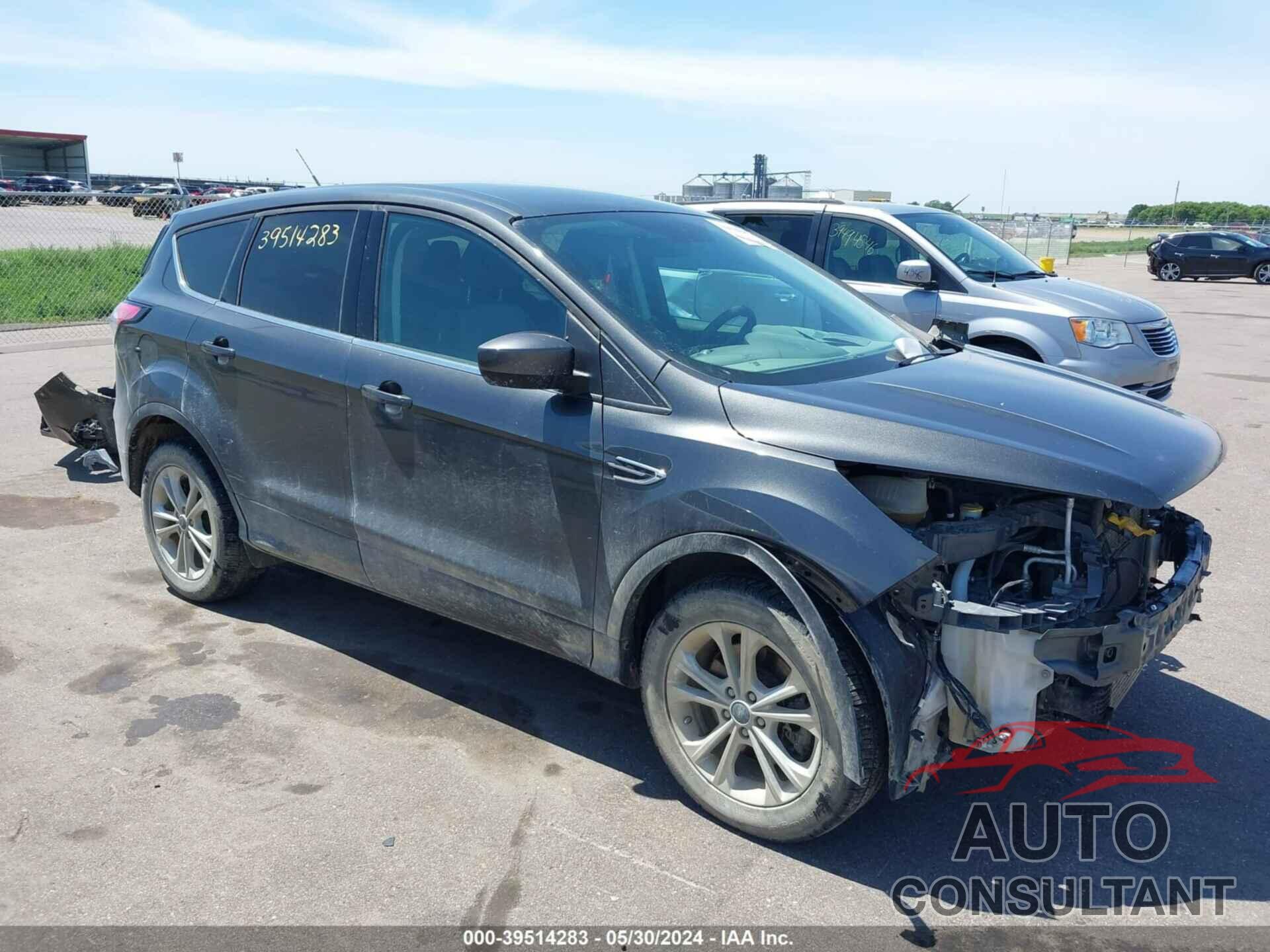 FORD ESCAPE 2017 - 1FMCU9G92HUE47939