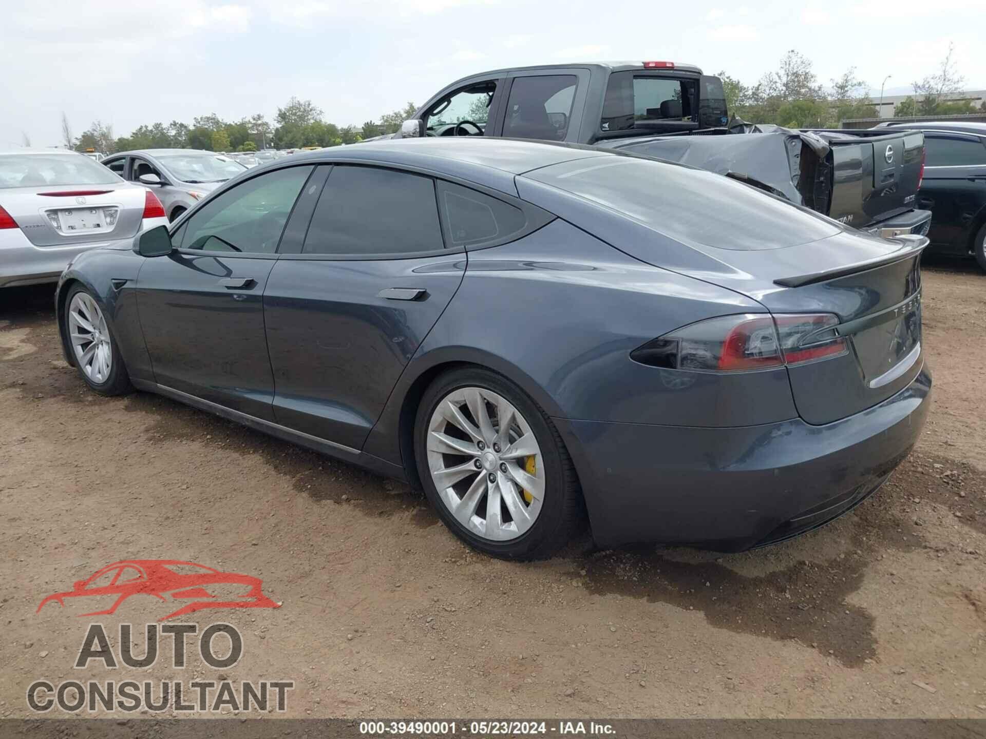 TESLA MODEL S 2017 - 5YJSA1E10HF214867
