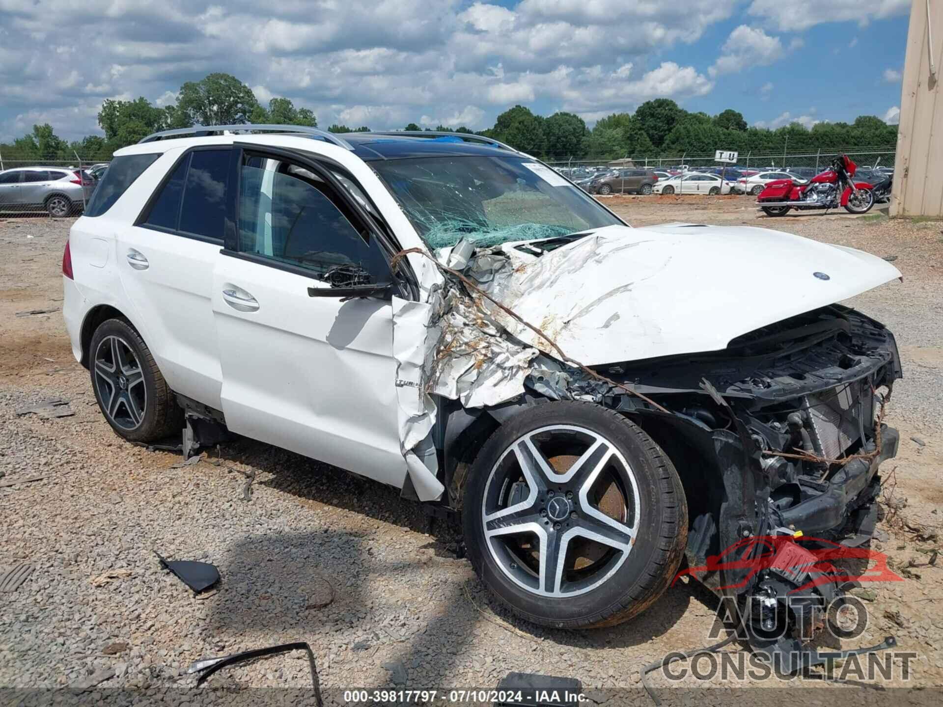 MERCEDES-BENZ AMG GLE 43 2017 - 4JGDA6EB9HA907827