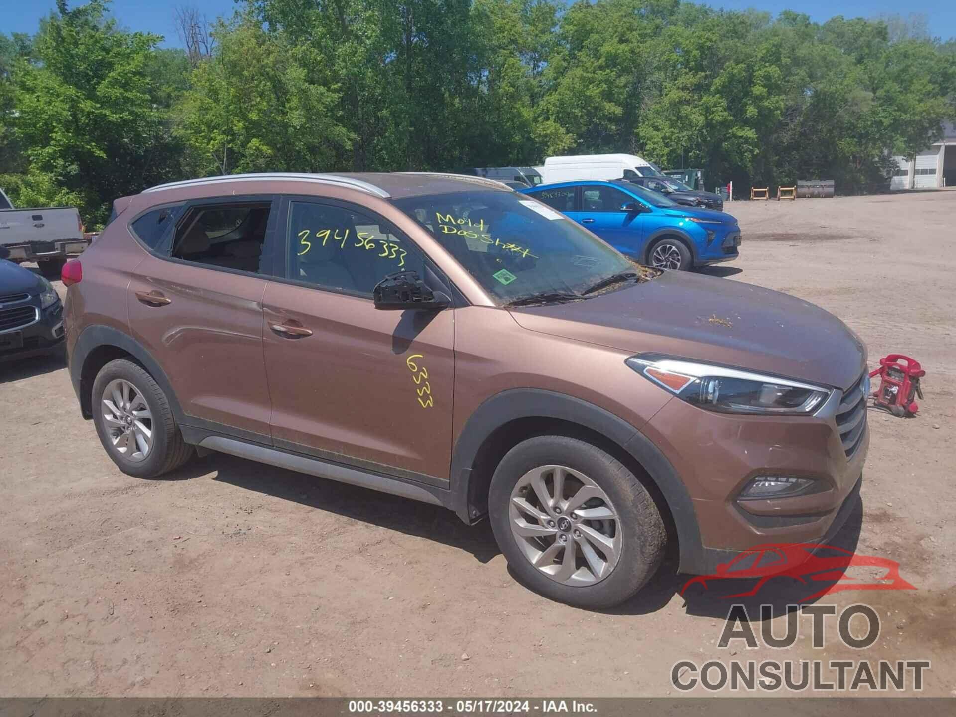 HYUNDAI TUCSON 2017 - KM8J3CA41HU301875