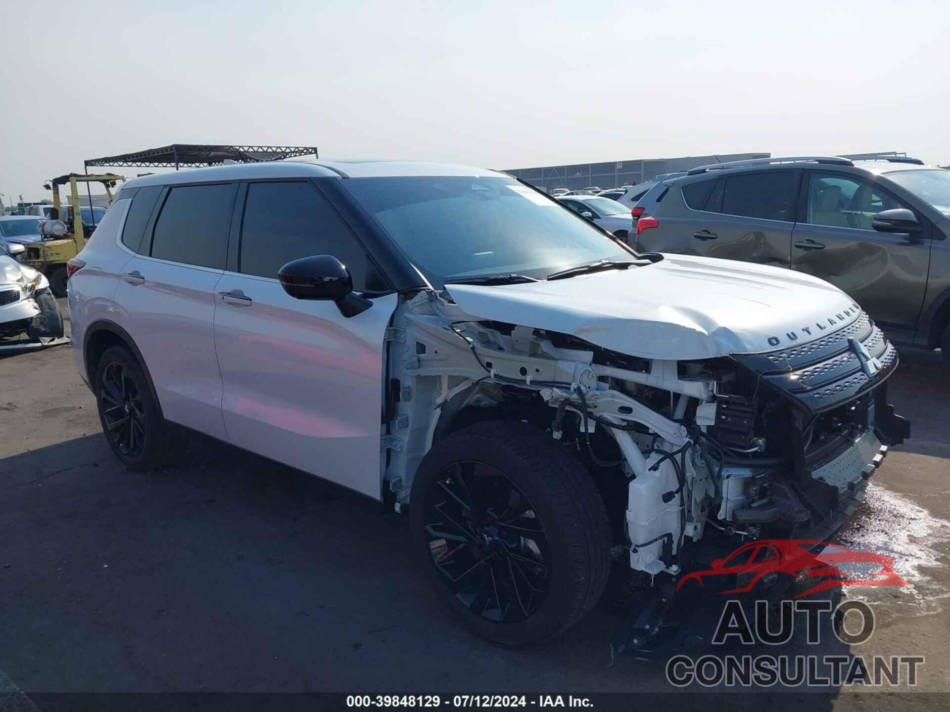 MITSUBISHI OUTLANDER 2024 - JA4J3VA84RZ053557