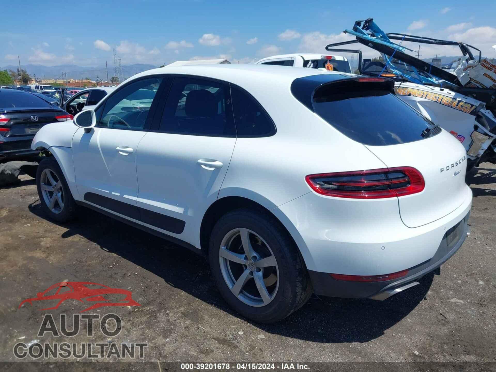 PORSCHE MACAN 2018 - WP1AA2A55JLB19913