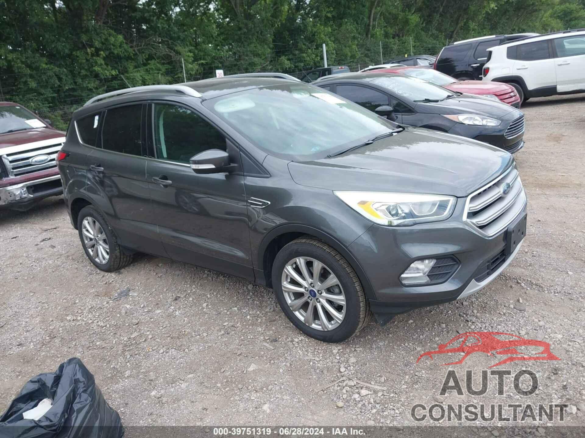 FORD ESCAPE 2017 - 1FMCU0JDXHUC13492