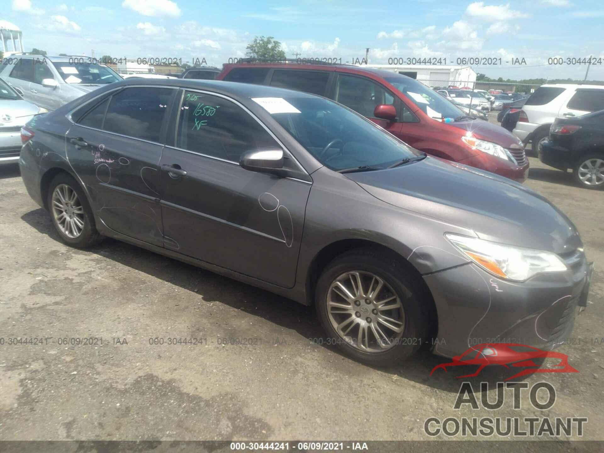 TOYOTA CAMRY 2015 - 4T4BF1FK2FR453335