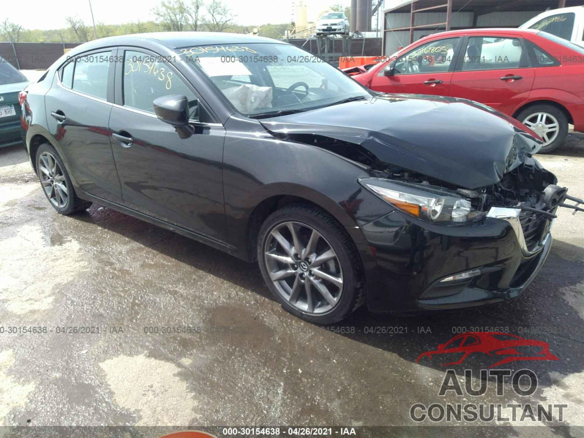 MAZDA MAZDA3 4-DOOR 2018 - 3MZBN1V31JM209147