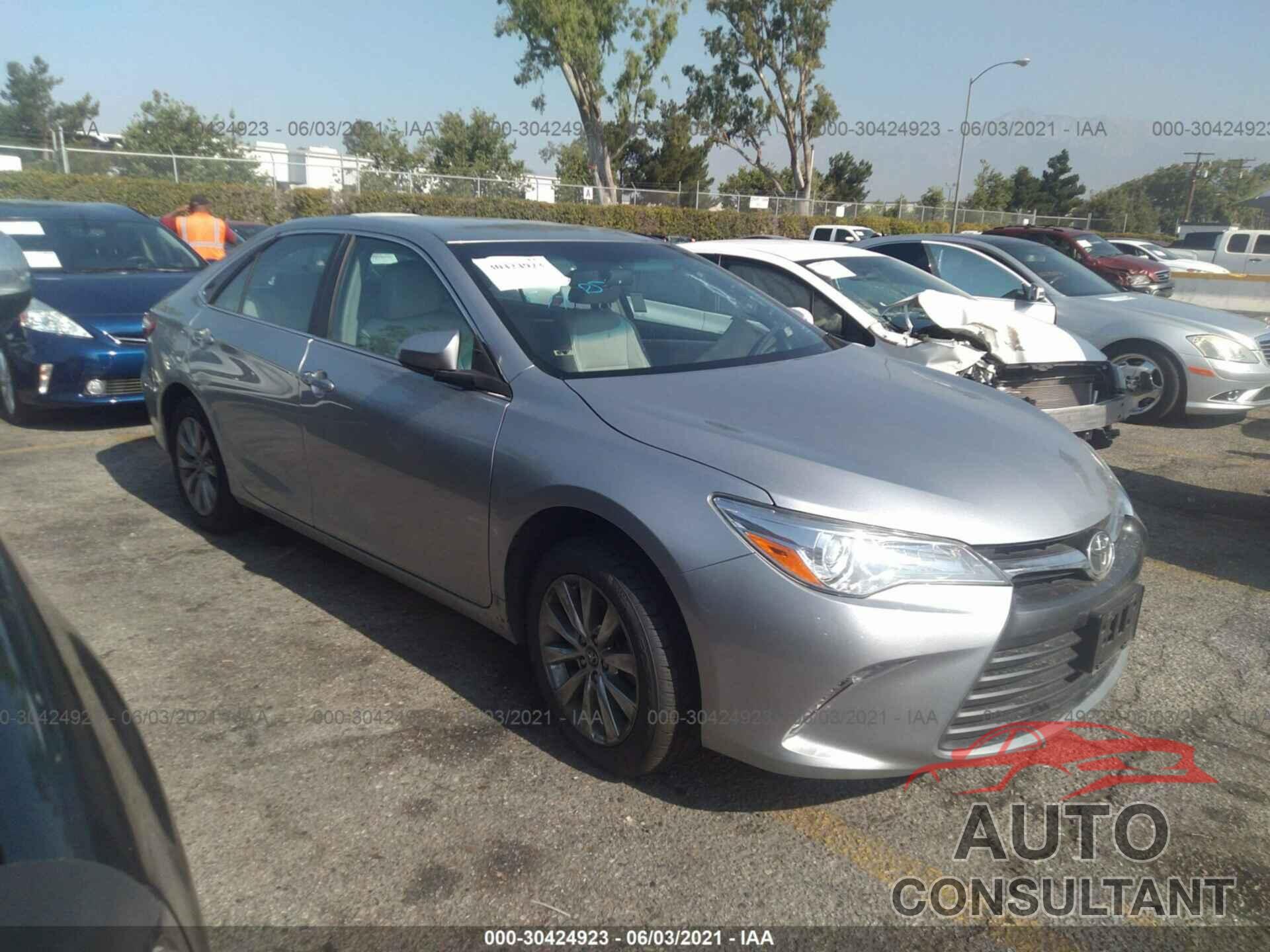 TOYOTA CAMRY 2016 - 4T4BF1FK8GR573335
