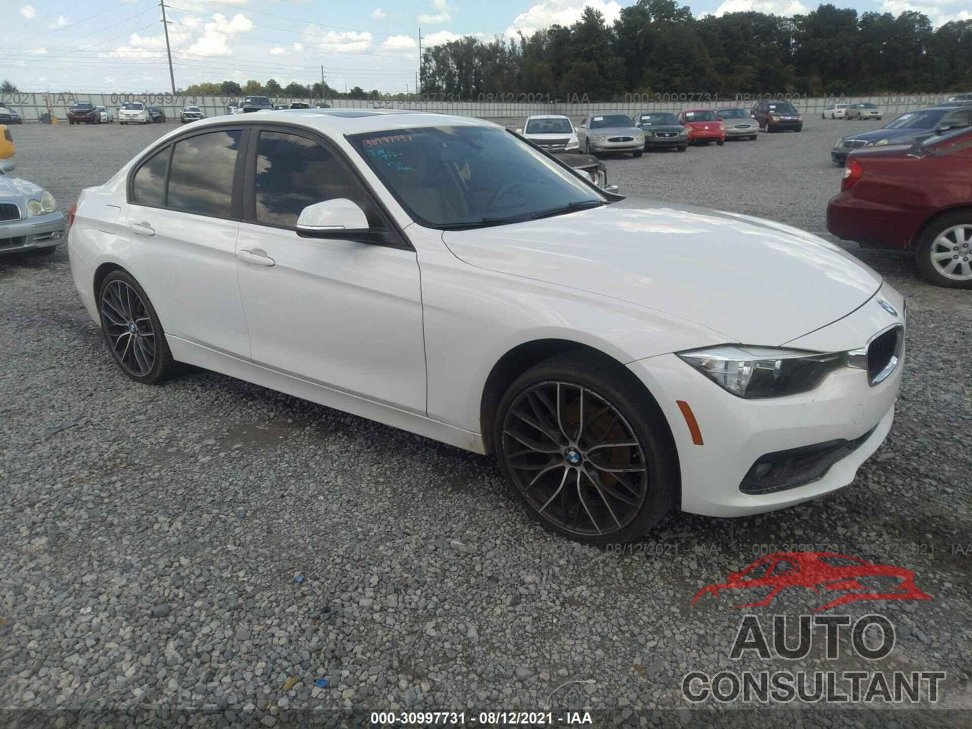 BMW 3 SERIES 2016 - WBA8A9C51GK615910