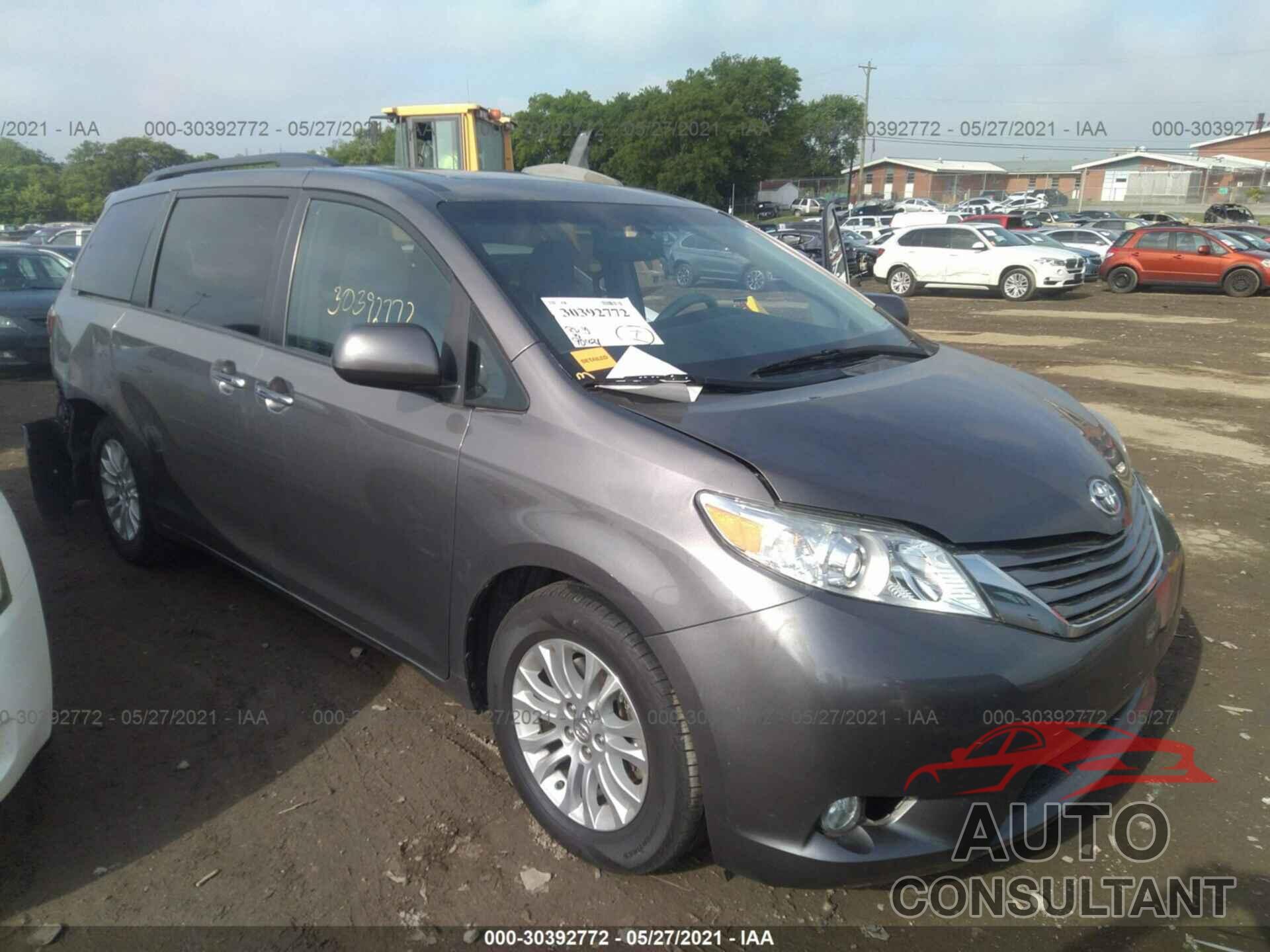 TOYOTA SIENNA 2016 - 5TDYK3DC2GS743981