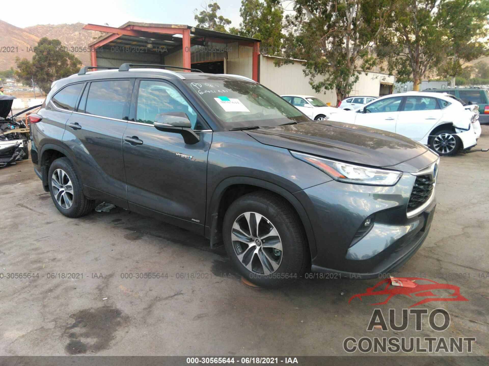 TOYOTA HIGHLANDER 2020 - 5TDHBRCH0LS506030