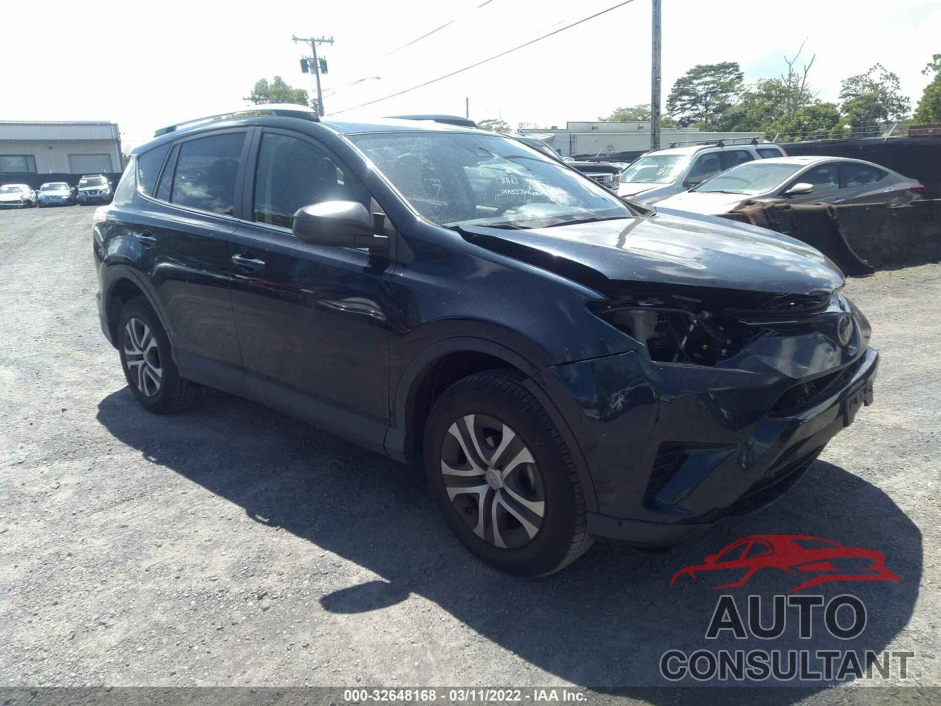 TOYOTA RAV4 2017 - JTMBFREV4HJ143927