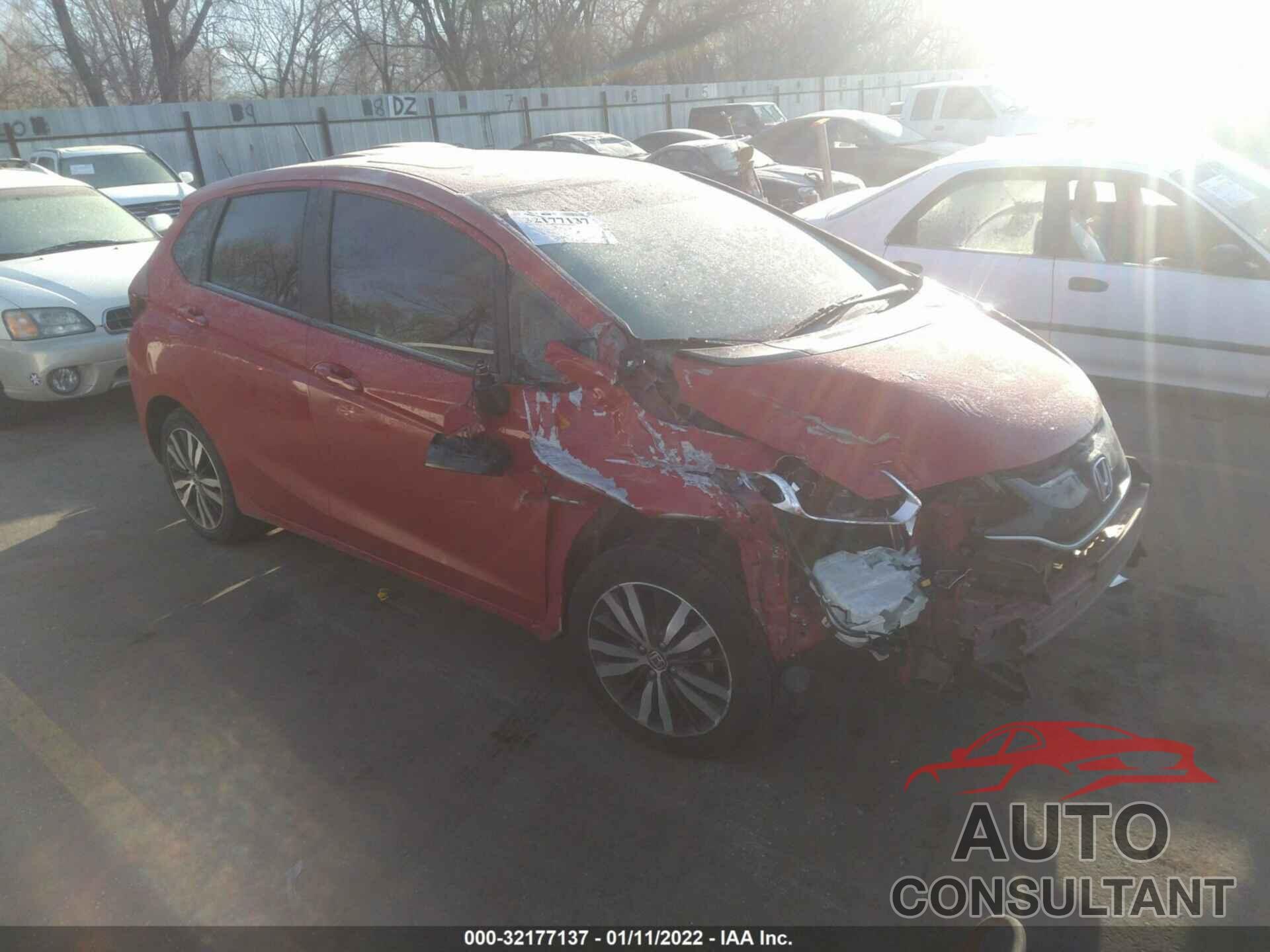 HONDA FIT 2016 - JHMGK5H75GX036547