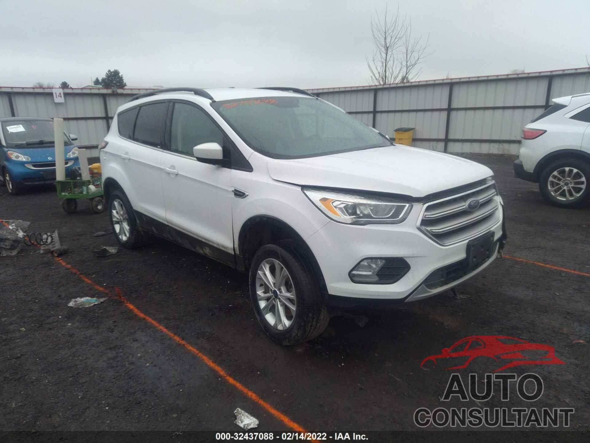 FORD ESCAPE 2017 - 1FMCU9GDXHUA51455