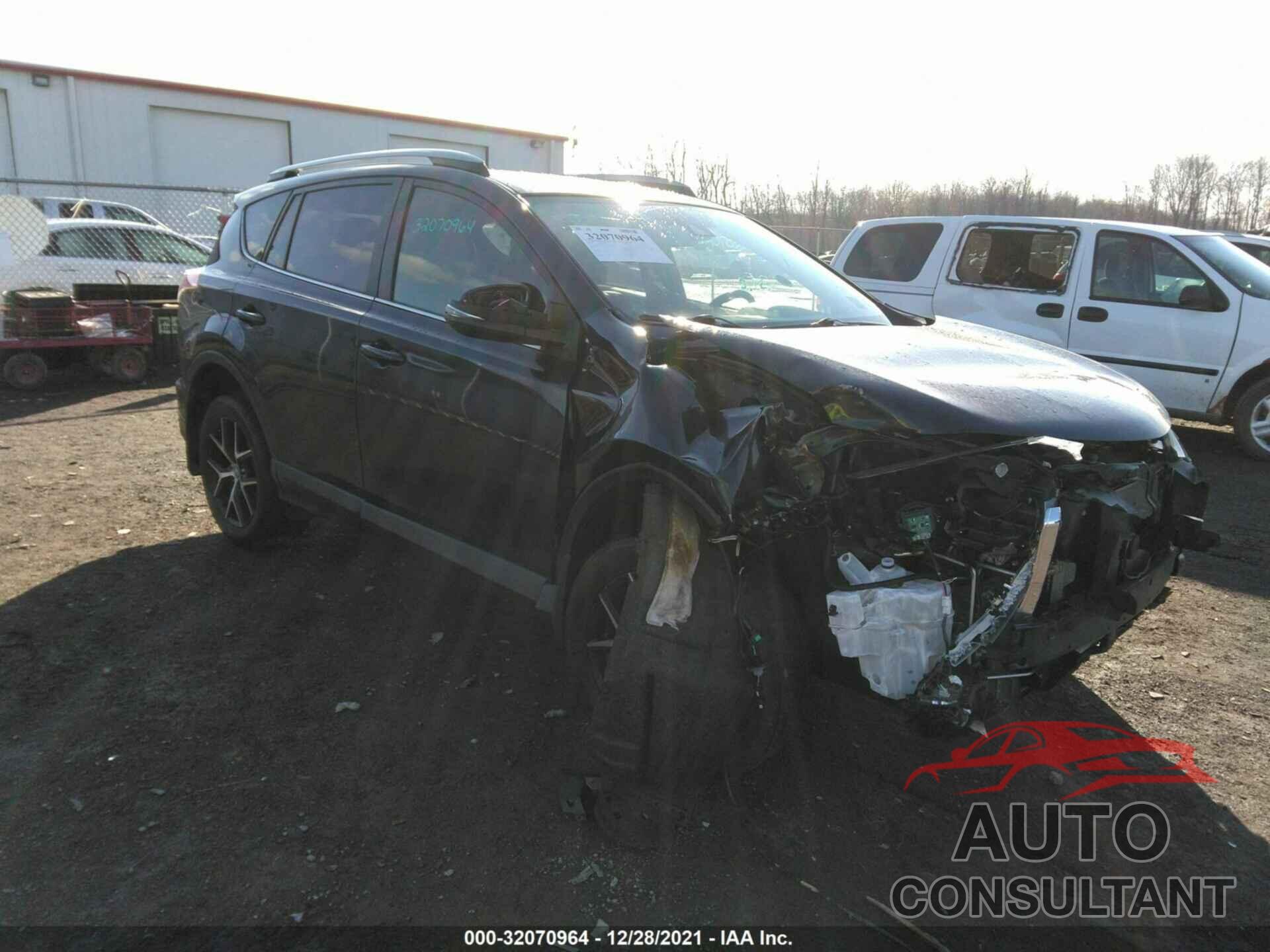 TOYOTA RAV4 2018 - JTMJFREV8JJ191352