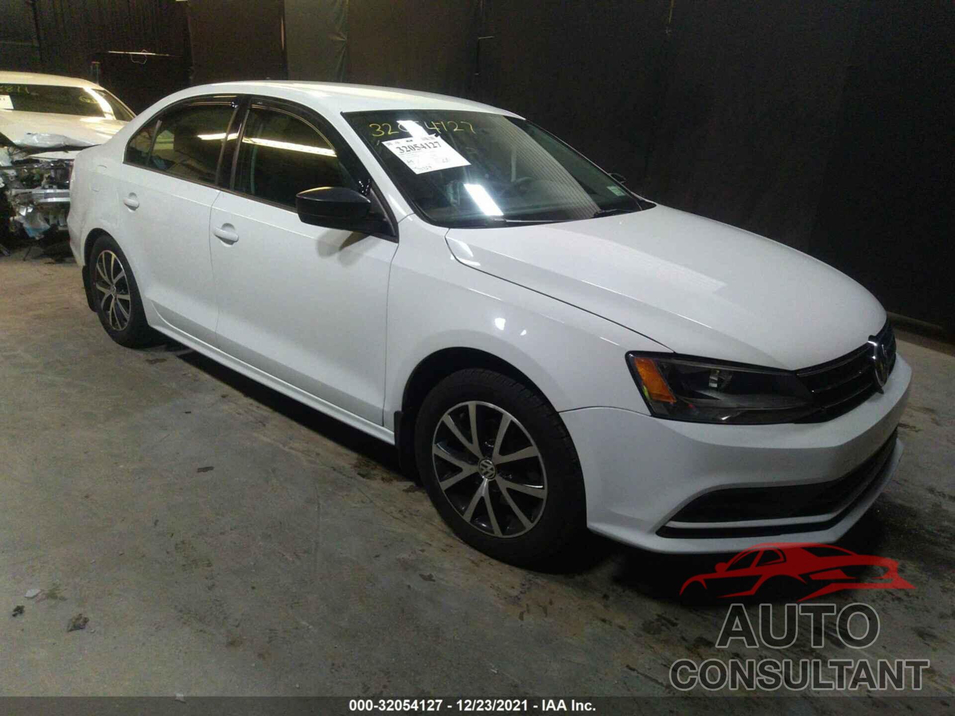 VOLKSWAGEN JETTA SEDAN 2016 - 3VWD67AJ4GM295284