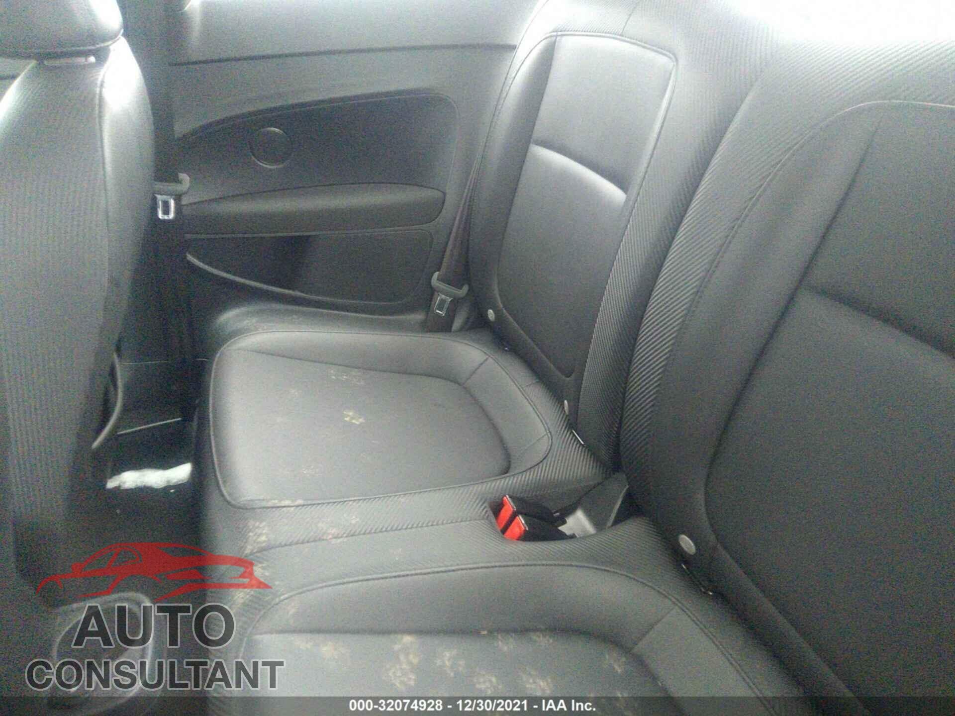 VOLKSWAGEN BEETLE 2017 - 3VWF17AT2HM618676