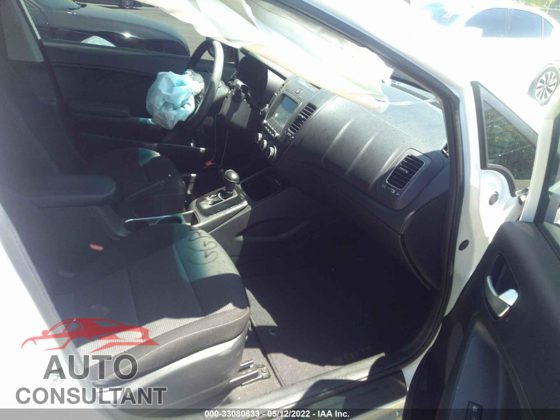 KIA FORTE5 2017 - KNAFK5A85H5679846