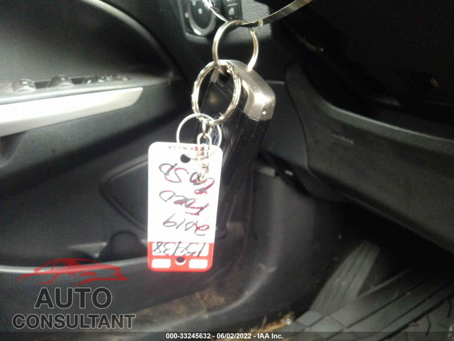 FORD ECOSPORT 2019 - MAJ6S3KL0KC253100