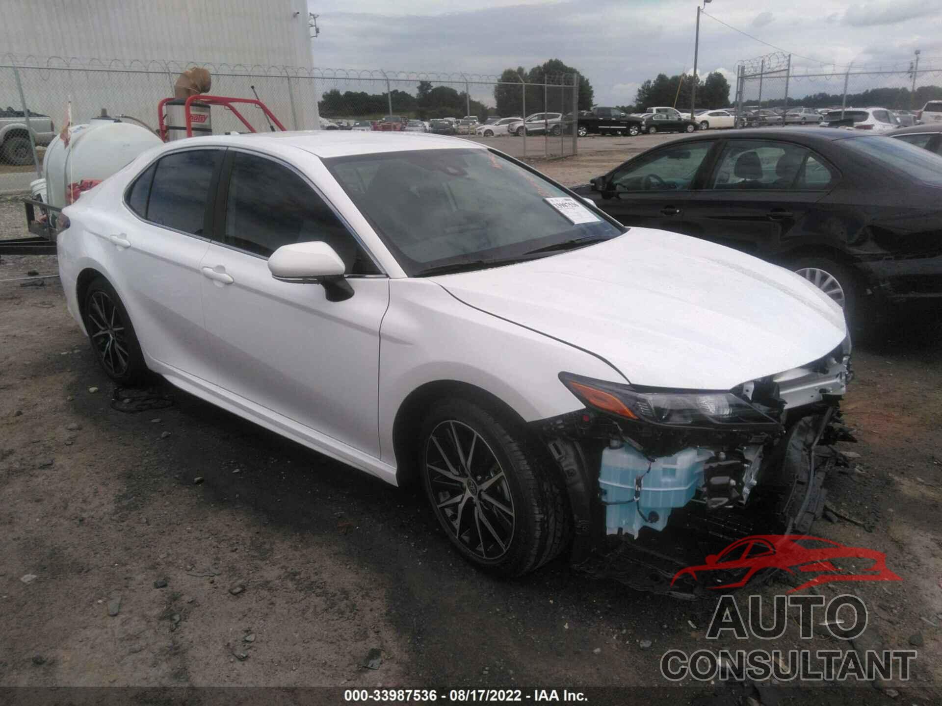 TOYOTA CAMRY 2022 - 4T1G11AK4NU714985