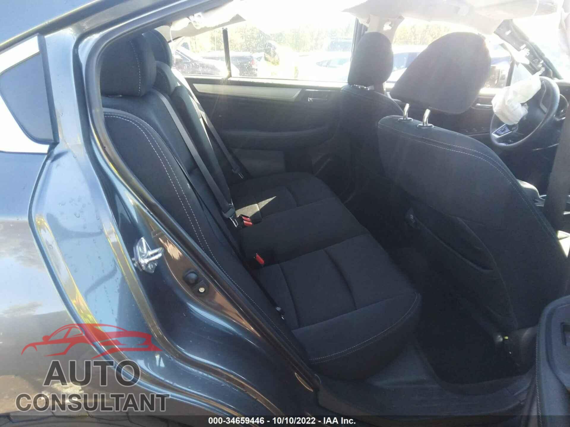 SUBARU LEGACY 2018 - 4S3BNAF61J3027090