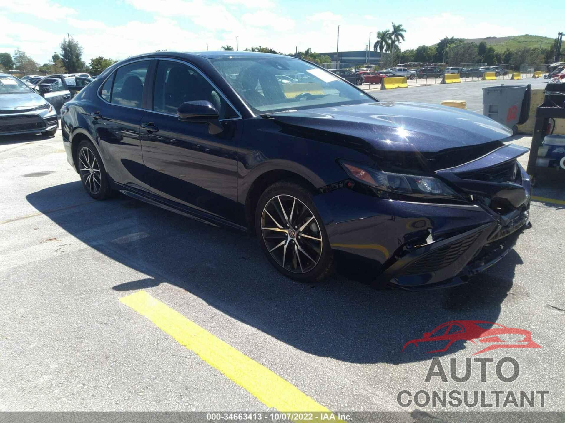 TOYOTA CAMRY 2021 - 4T1G11AK2MU519756