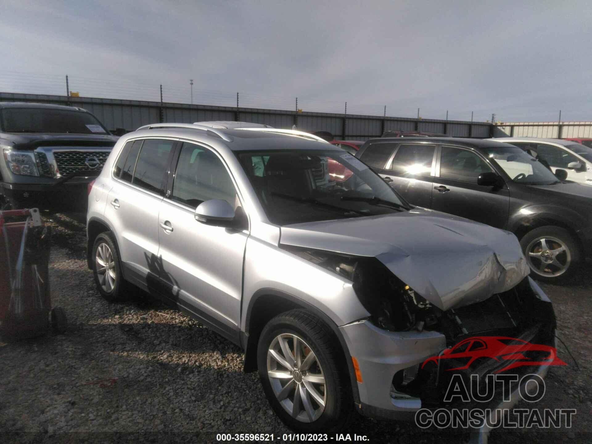 VOLKSWAGEN TIGUAN 2017 - WVGSV7AX7HW503186