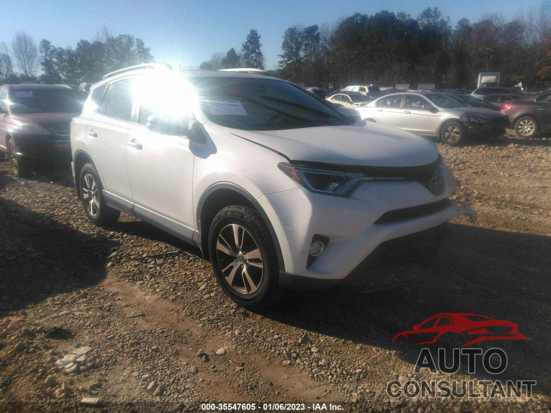 TOYOTA RAV4 2018 - JTMWFREV6JD119313