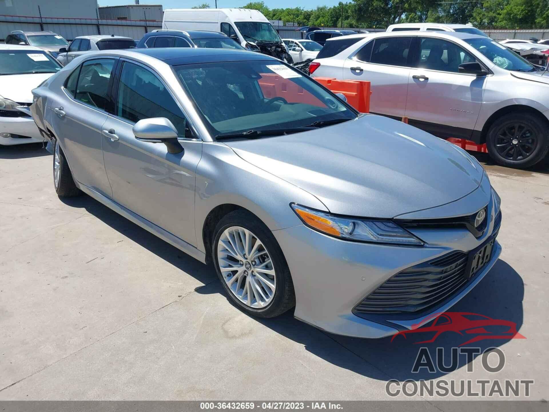TOYOTA CAMRY 2019 - 4T1B11HKXKU694799