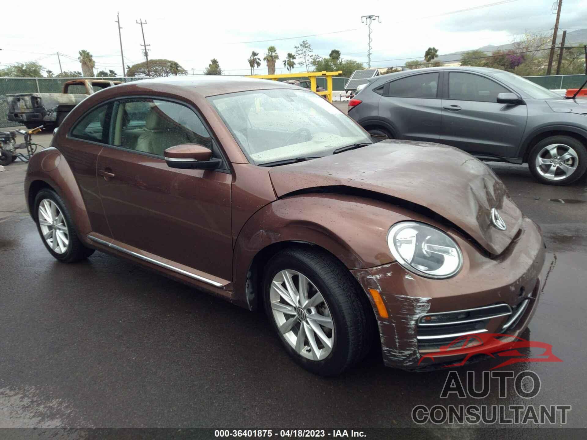 VOLKSWAGEN BEETLE 2017 - 3VWJ17AT7HM622510