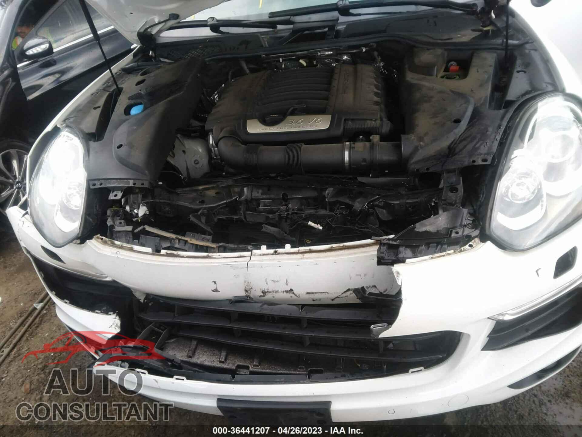 PORSCHE CAYENNE 2017 - WP1AA2A27HKA86810
