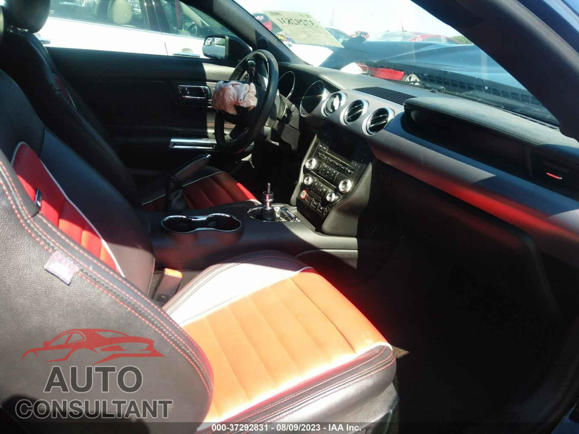 FORD MUSTANG 2015 - 1FA6P8CF3F5349353
