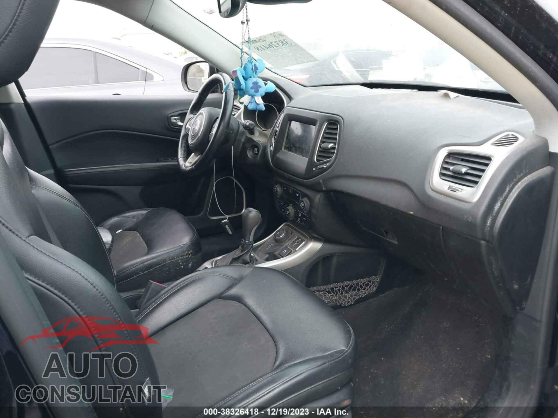 JEEP COMPASS 2018 - 3C4NJDBB4JT179737