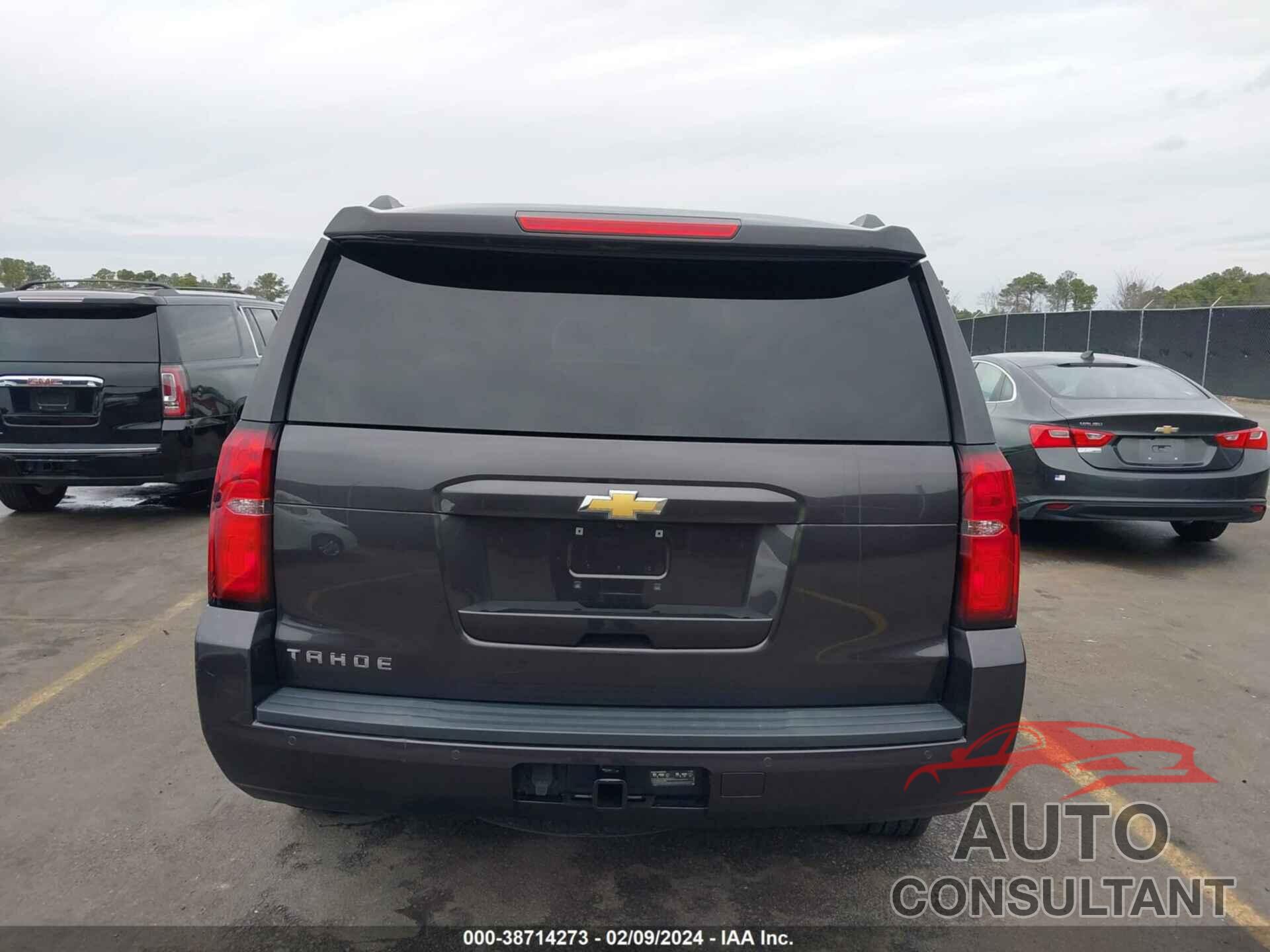 CHEVROLET TAHOE 2017 - 1GNSKBKC2HR158358