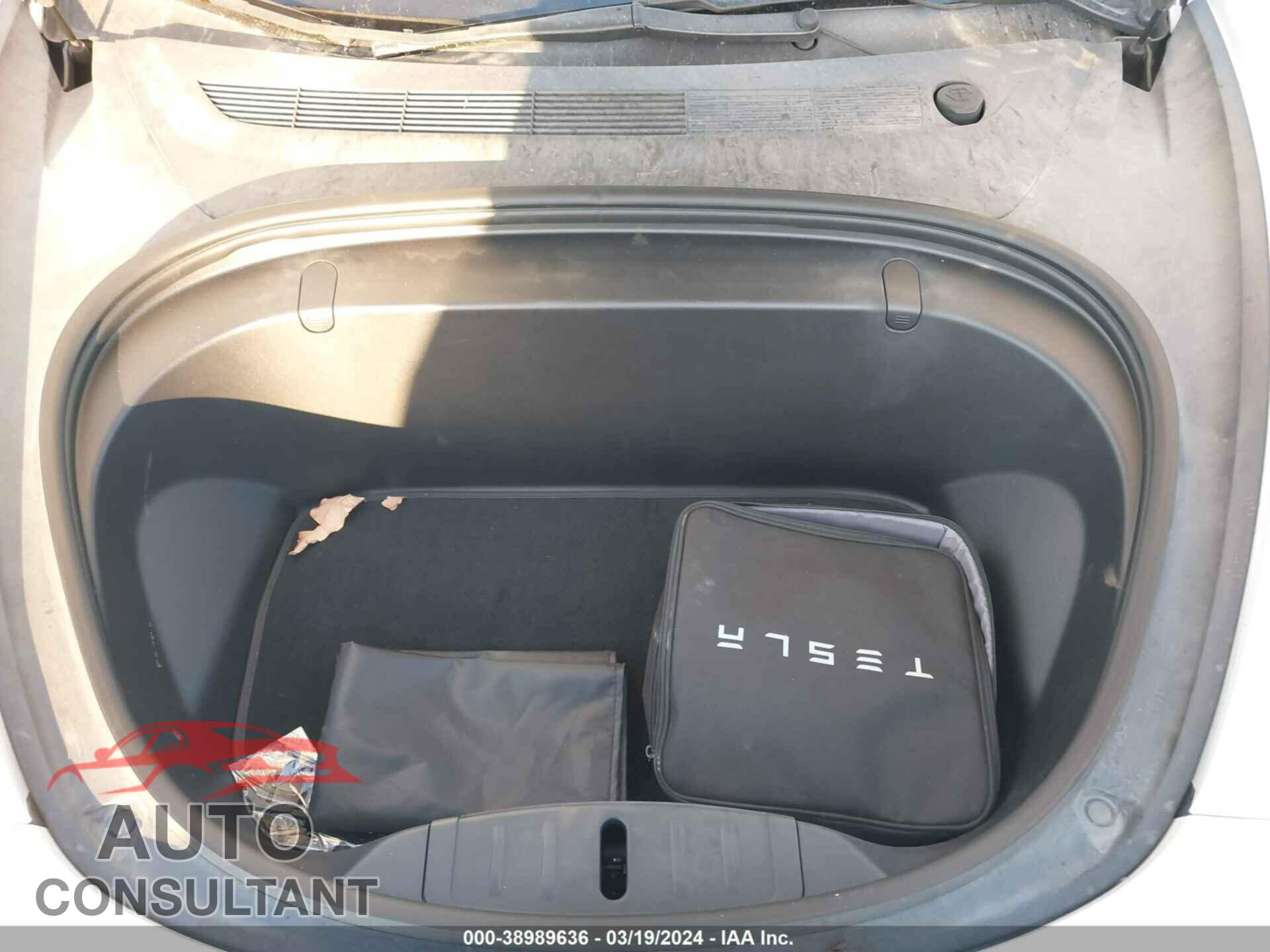 TESLA MODEL 3 2018 - 5YJ3E1EA7JF164810