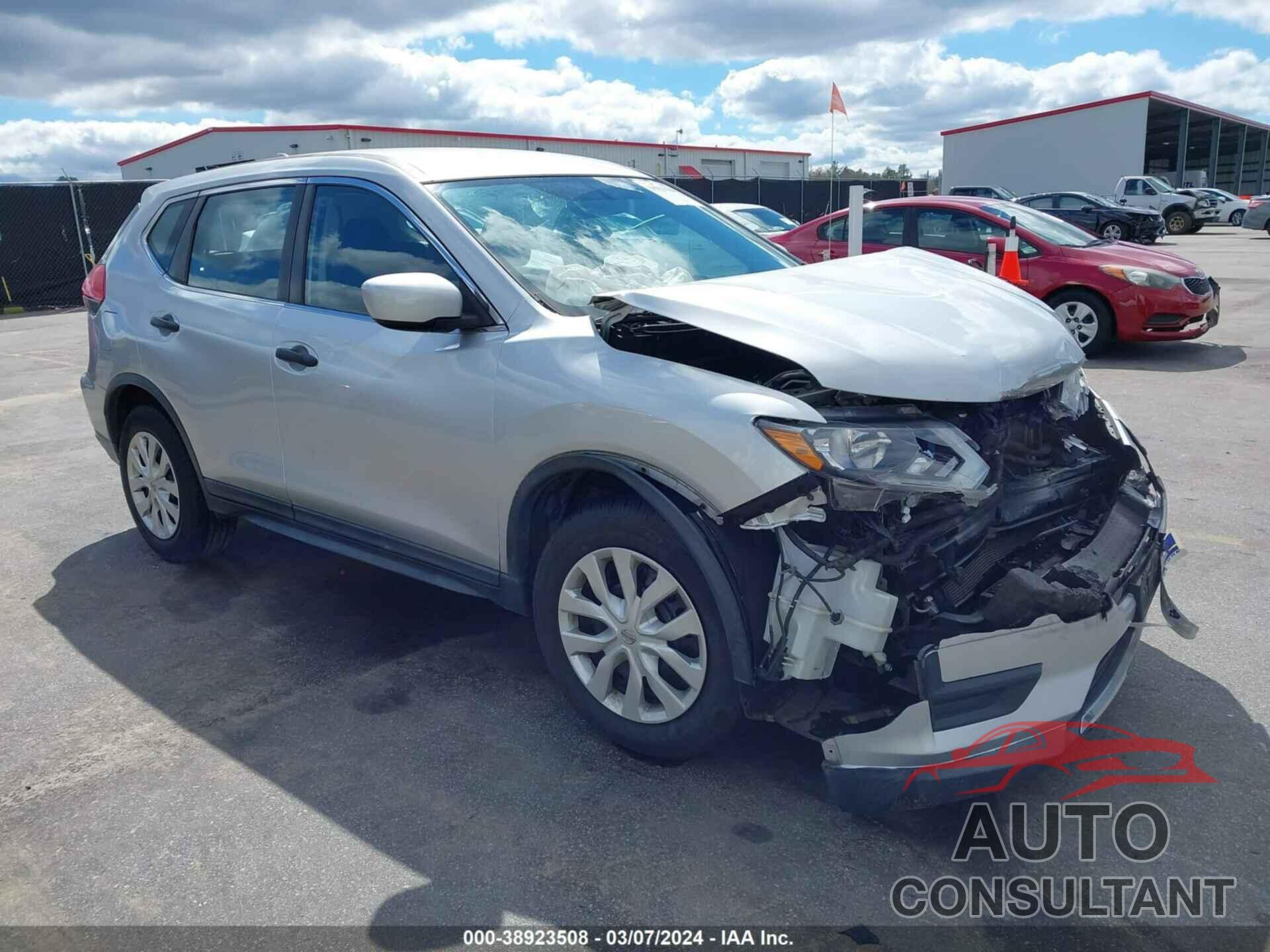 NISSAN ROGUE 2017 - KNMAT2MV3HP562958