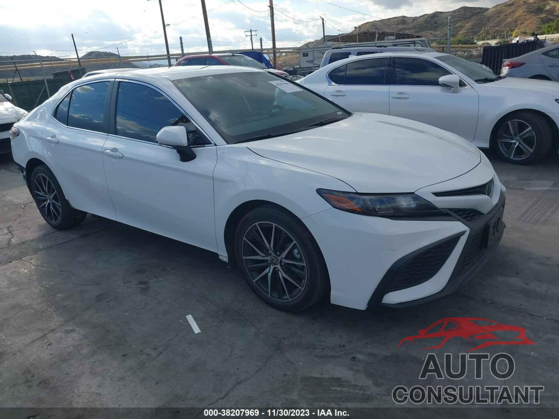 TOYOTA CAMRY 2022 - 4T1T11BK4NU050023