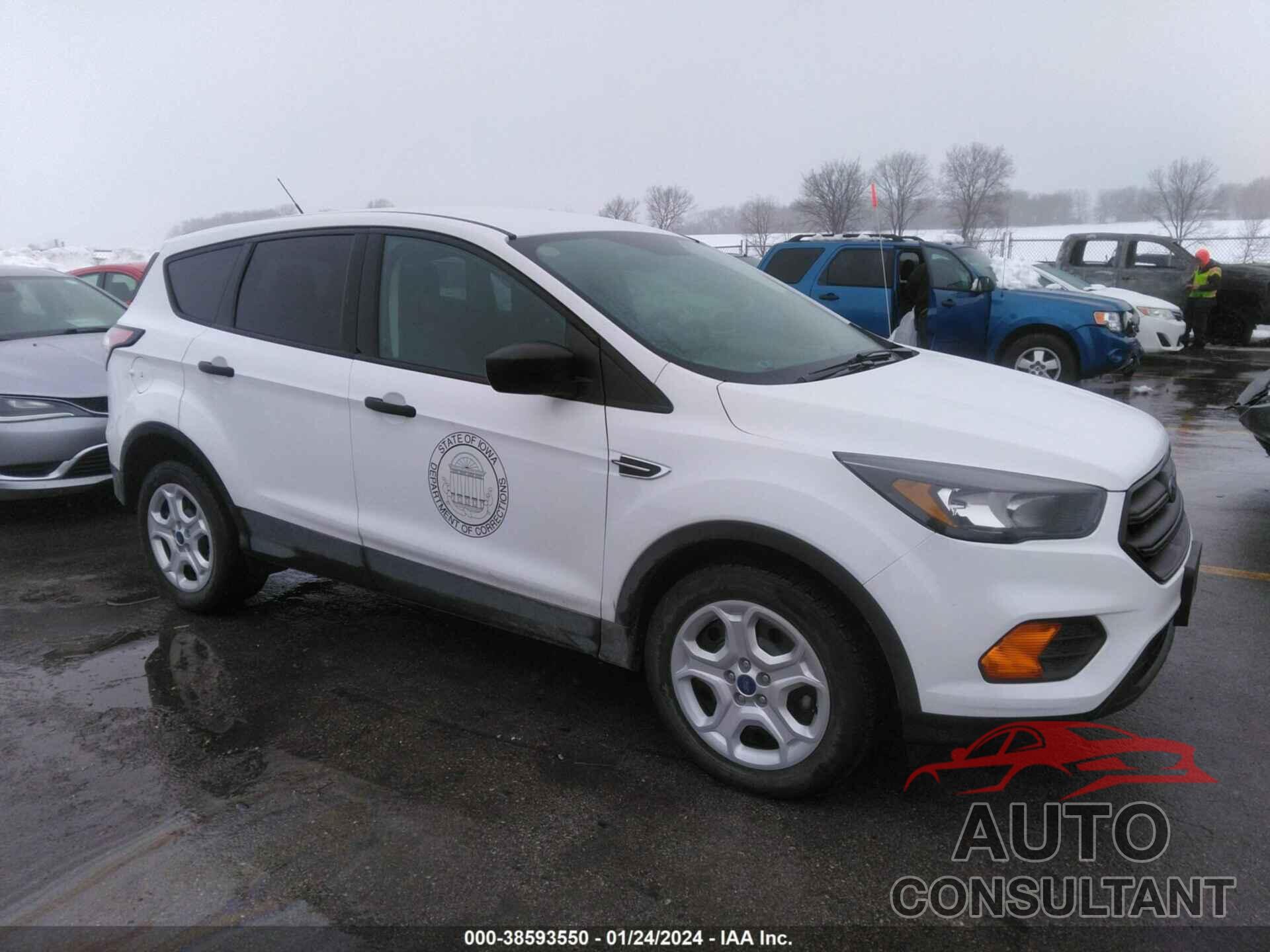 FORD ESCAPE 2018 - 1FMCU0F74JUD38643