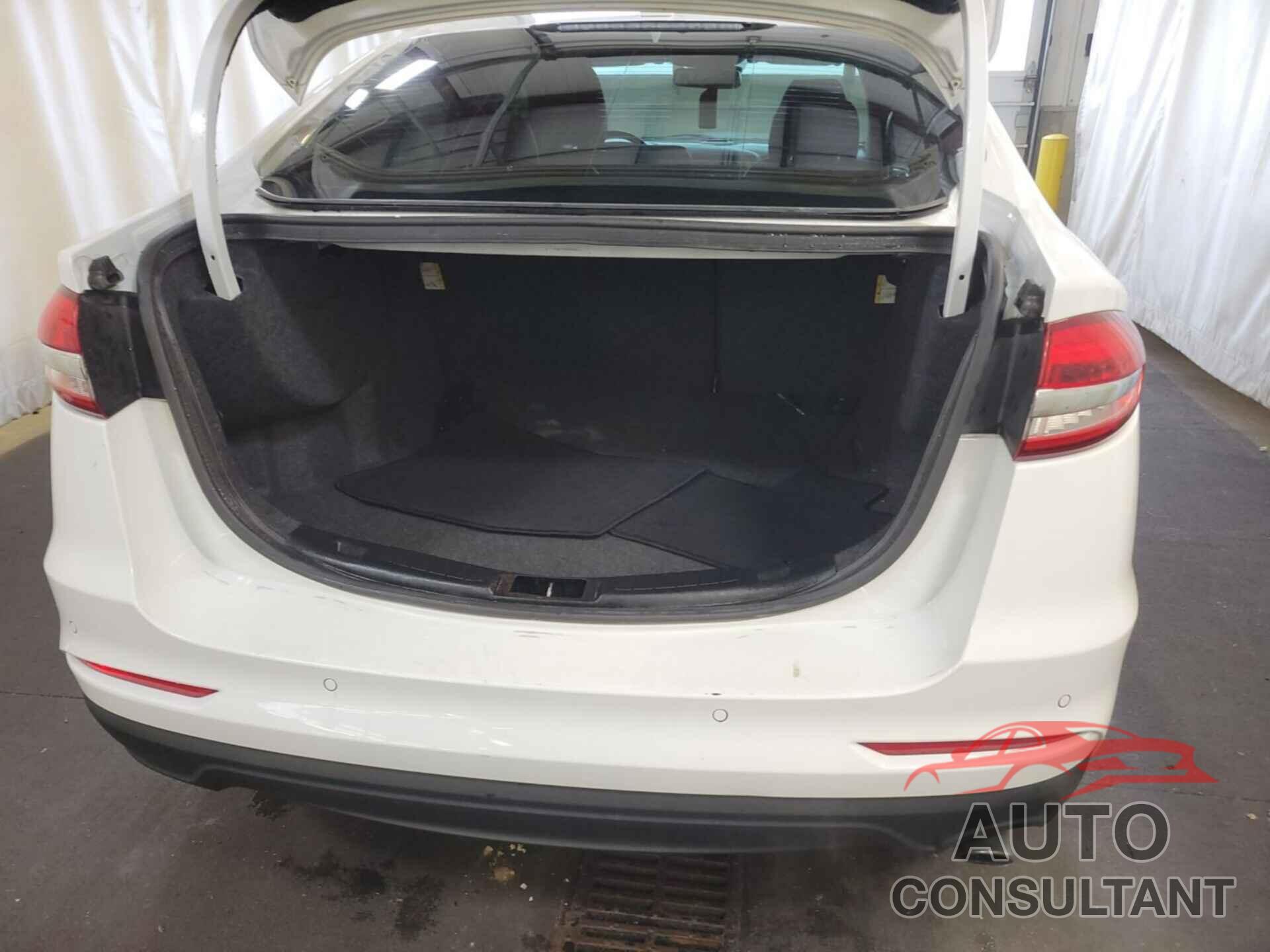 FORD FUSION 2019 - 3FA6P0CD3KR239815