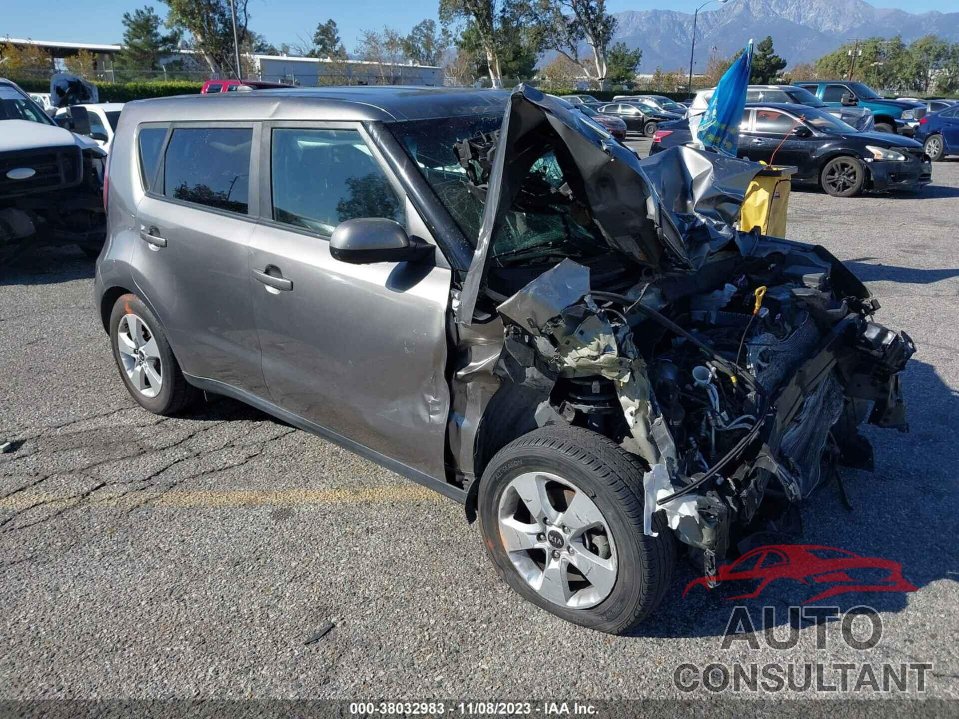 KIA SOUL 2018 - KNDJN2A28J7621965