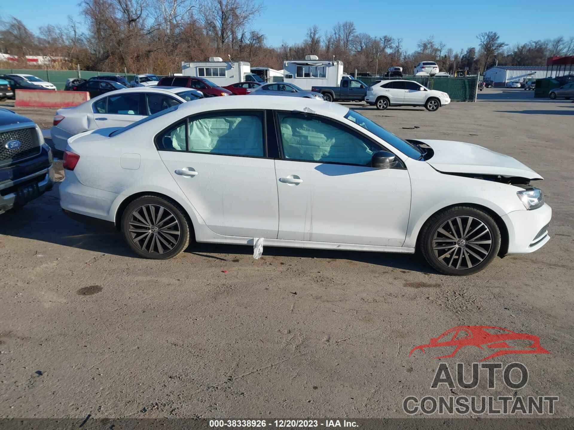 VOLKSWAGEN JETTA 2016 - 3VWD17AJ7GM253142