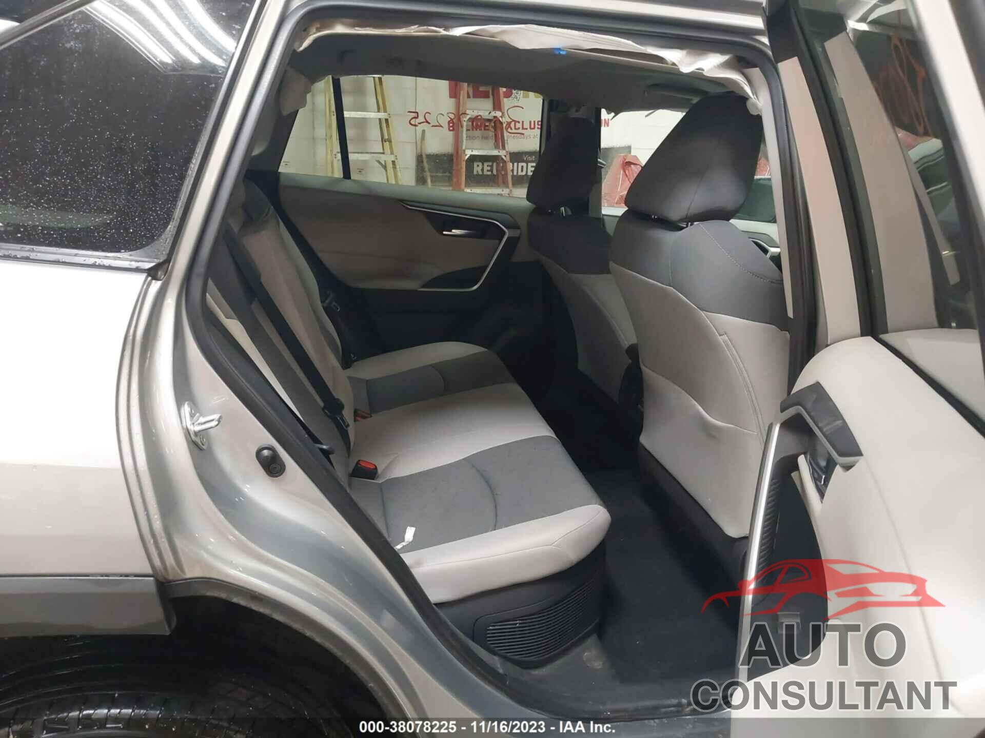 TOYOTA RAV4 2021 - 2T3R6RFV7MW010474