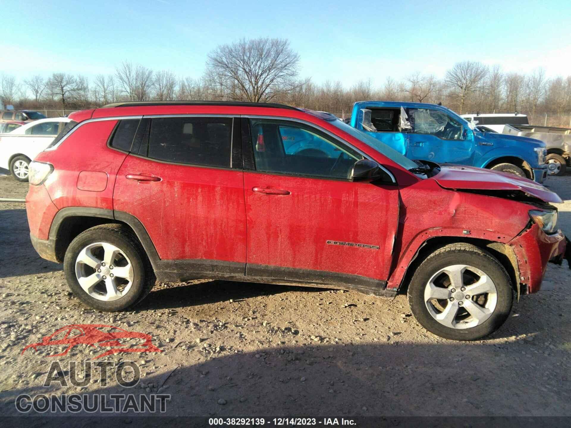 JEEP COMPASS 2018 - 3C4NJDBB4JT331970