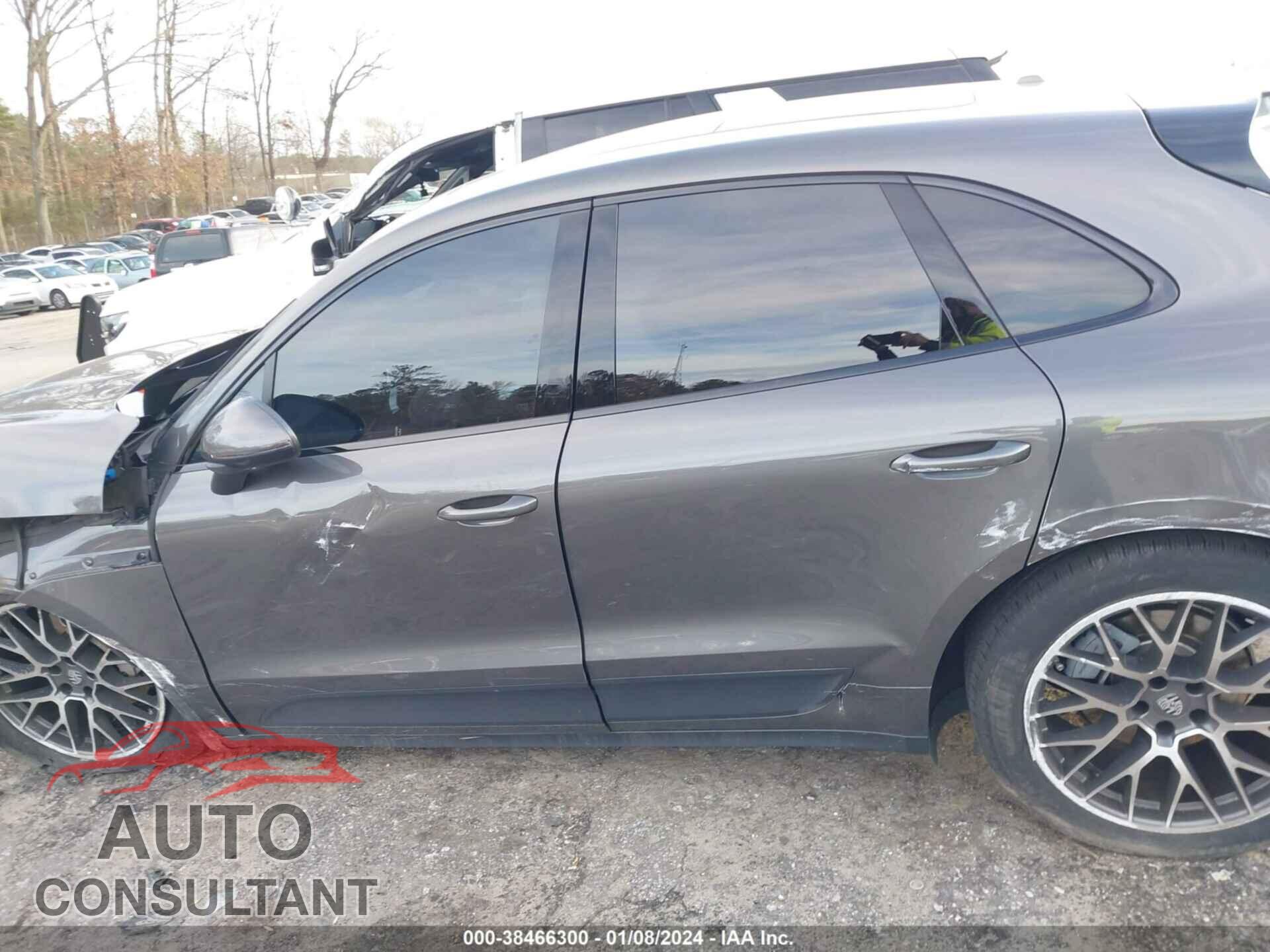 PORSCHE MACAN 2016 - WP1AB2A54GLB45280