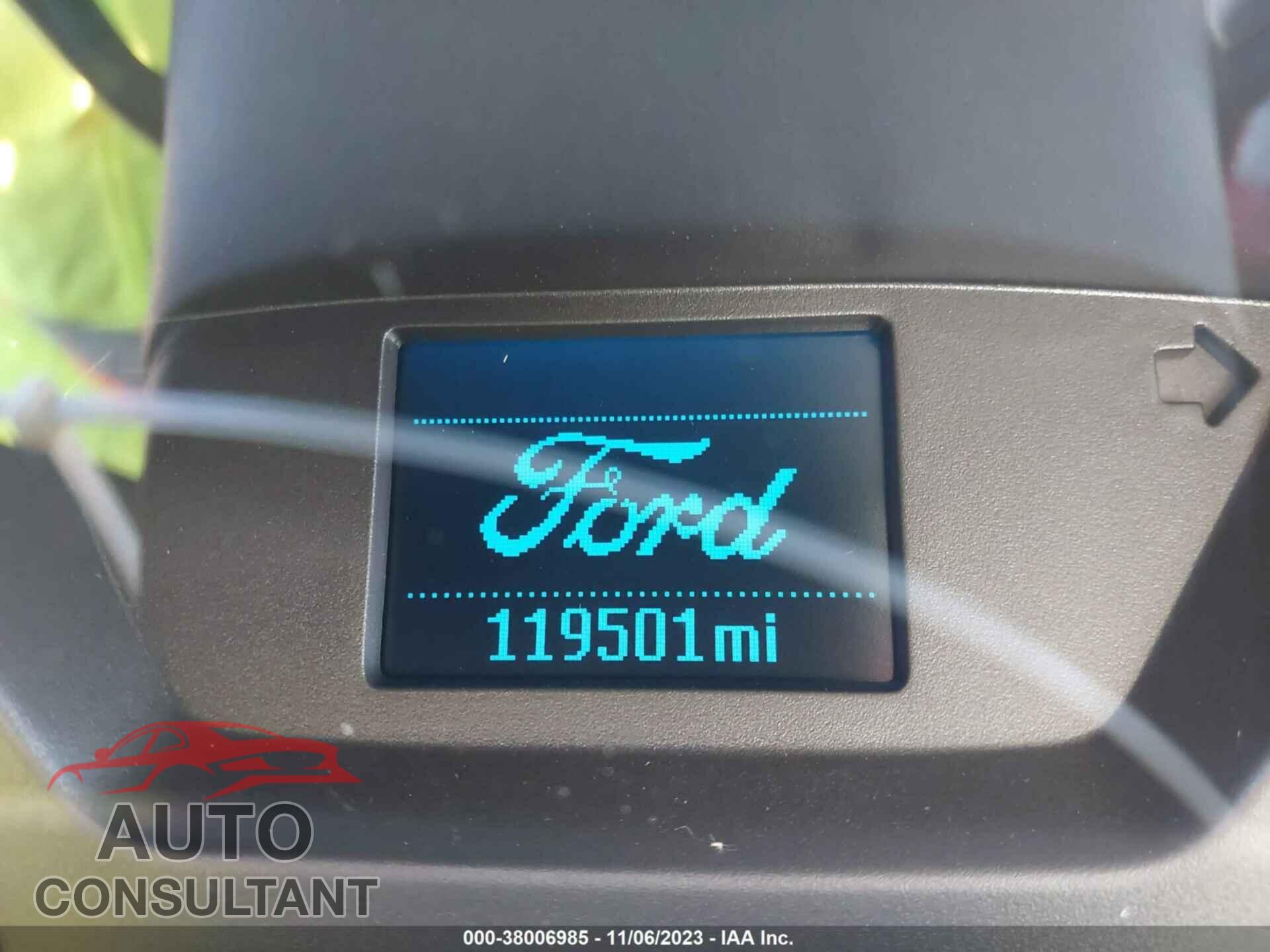 FORD TRANSIT 2017 - 1FTYR2XM1HKB06843