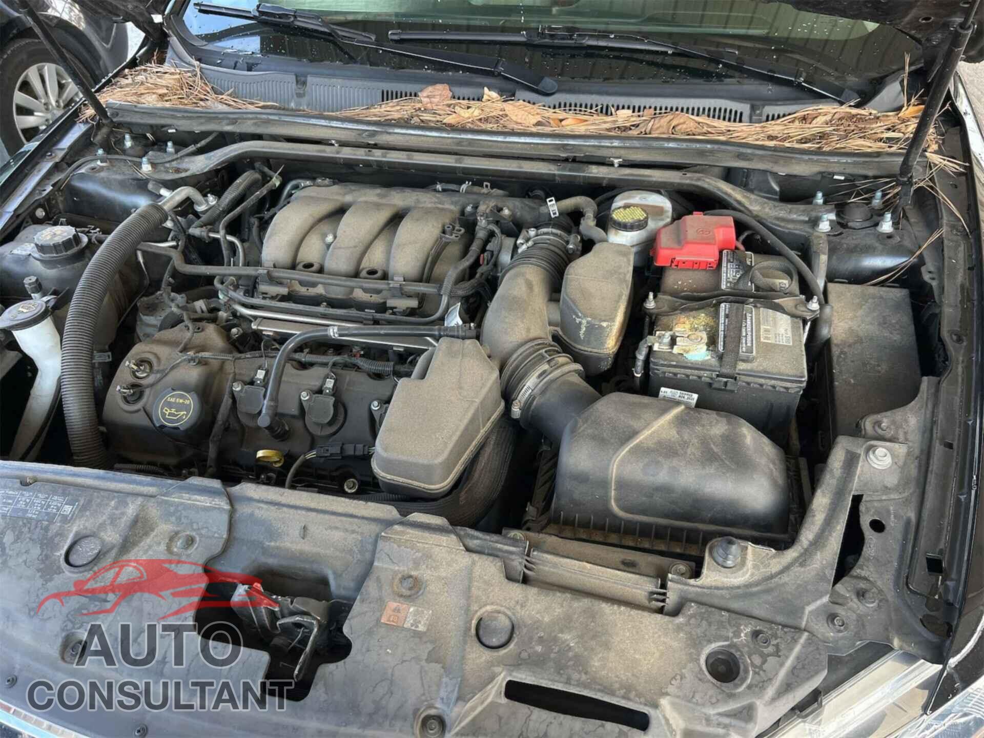 FORD TAURUS 2018 - 1FAHP2H89JG126098