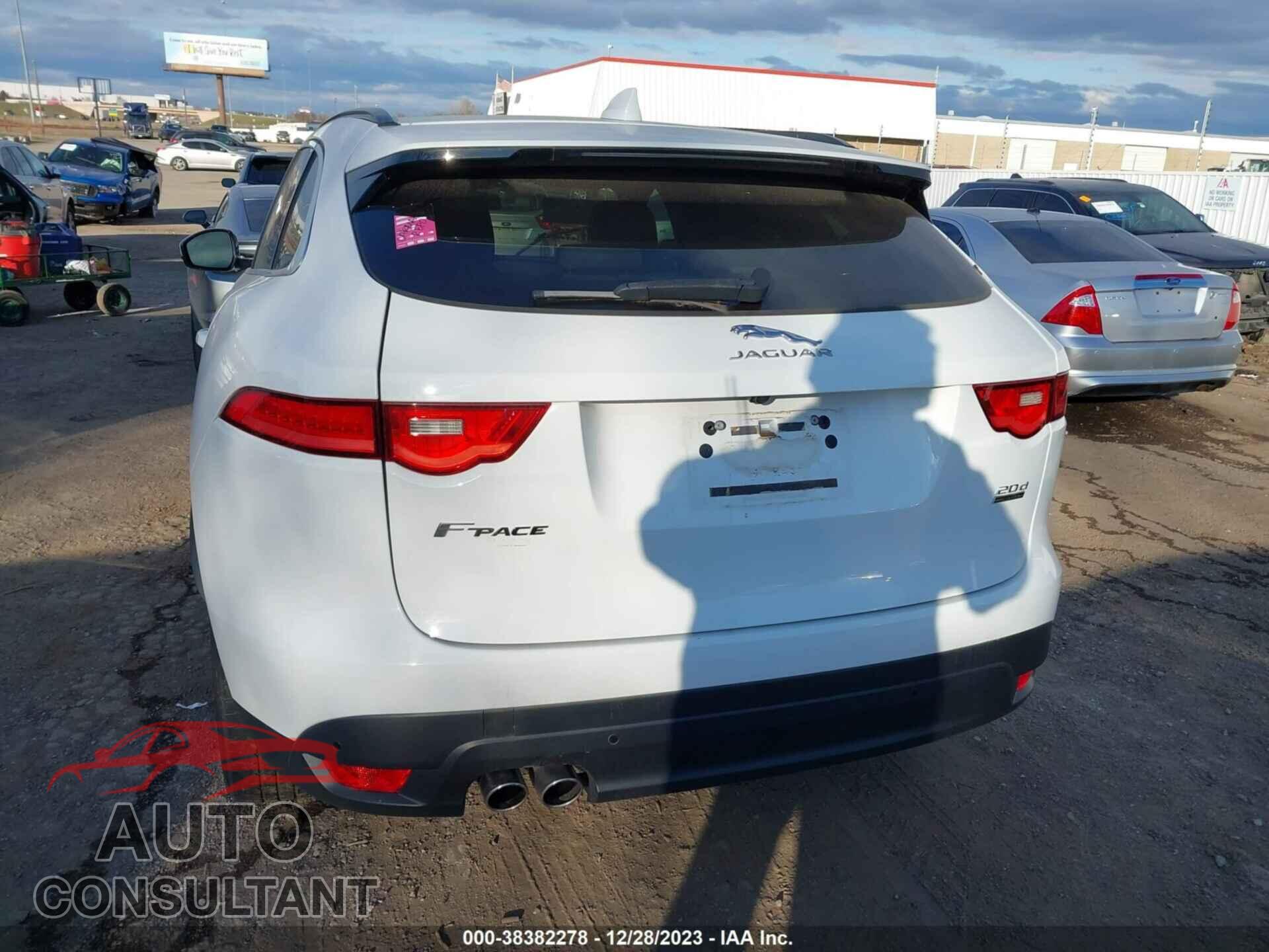 JAGUAR F-PACE 2017 - SADCK2BN8HA493111