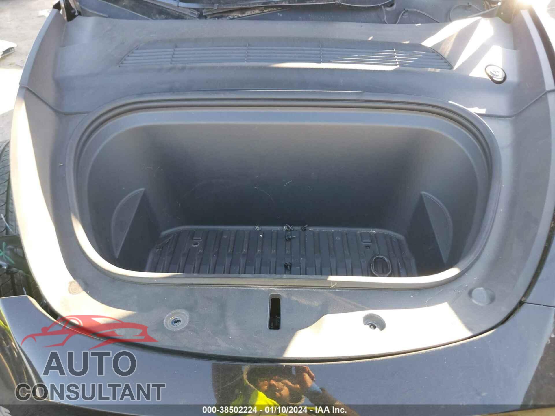 TESLA MODEL Y 2021 - 5YJYGDEEXMF296629